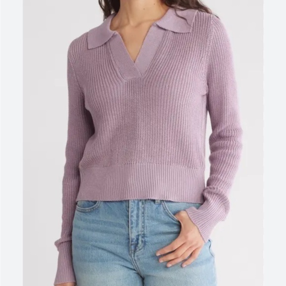 Lavender Lightweight Vneck Ribbed Knit Sweater